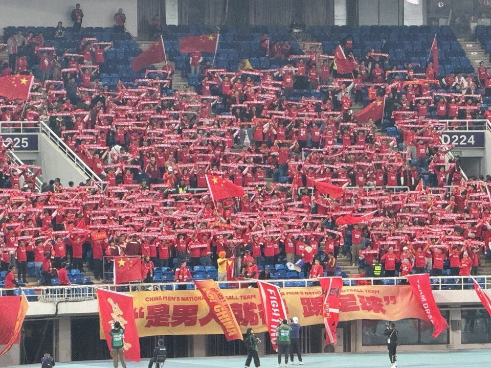 亚博体育官网-泰达队球迷助威声势浩大,助力球队取胜的是谁